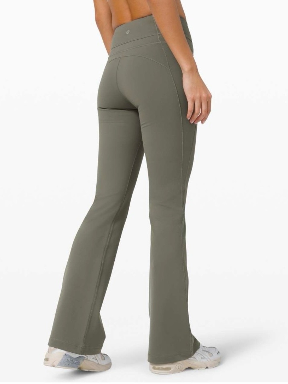 🍋 Women’s Lululemon Groove Pant Flare ⚠️READ⚠️size 6 gray sage?? 🍋